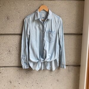 Gap Chambray Tie Front Button Up Shirt